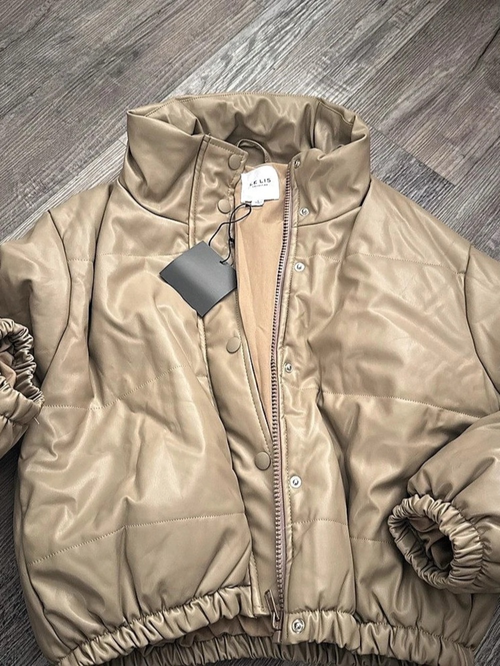 Le Lis Puffer Jacket in Brown Size Medium NWT